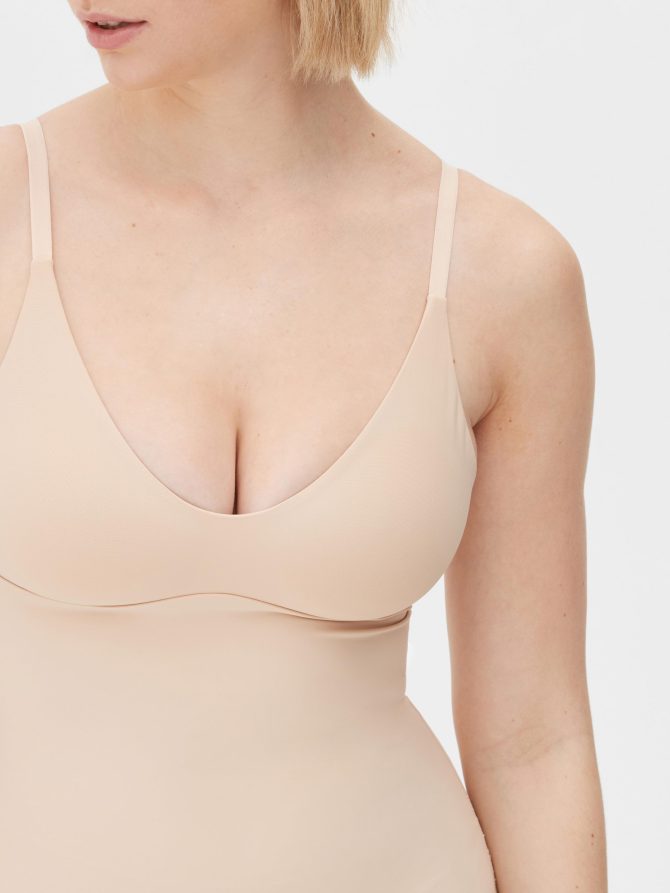 Smoothing Shapewear Moulded Cup Bodysuit - Image 4