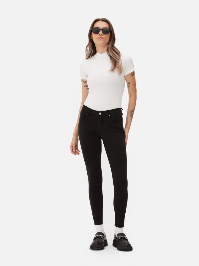 Super Stretch Skinny Jeans