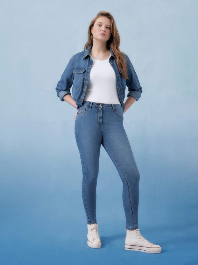 Sculpting Skinny Jeans
