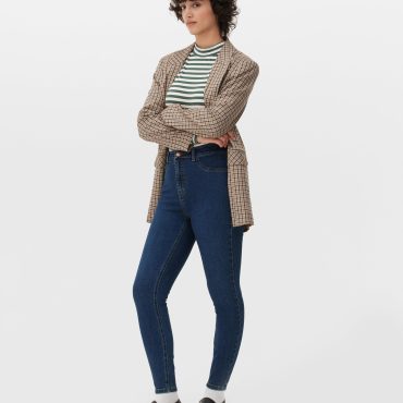 Sculpting Skinny Jeans