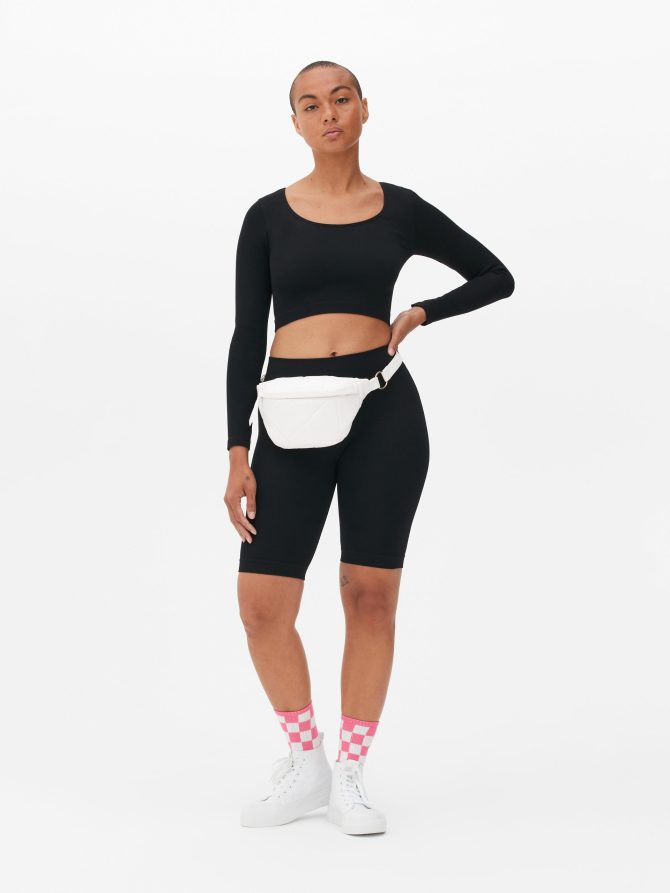 Scoop Neck Cropped Top