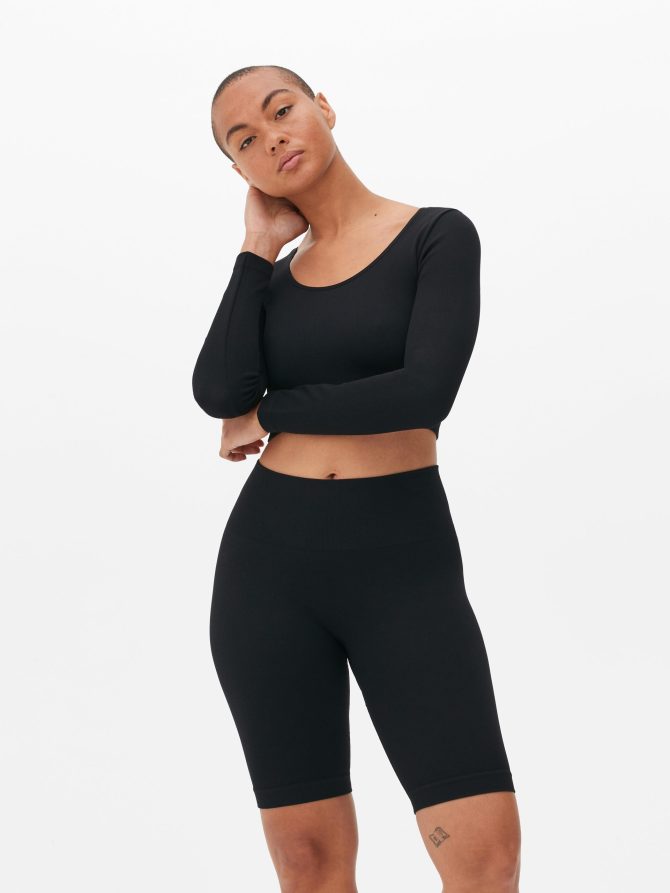 Scoop Neck Cropped Top - Image 2