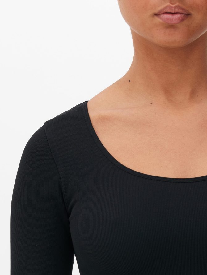 Scoop Neck Cropped Top - Image 3