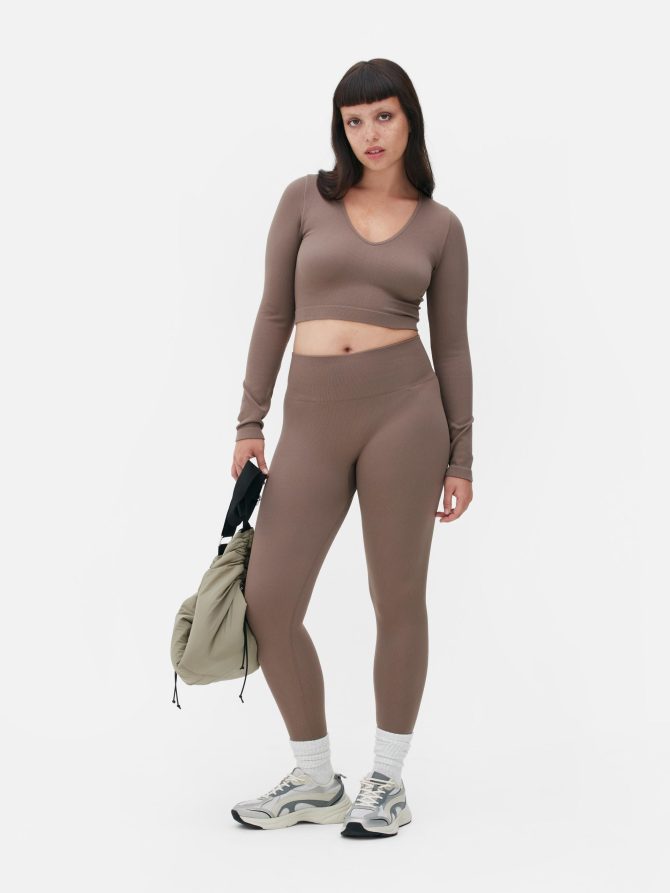 Performance Stretch Leggings
