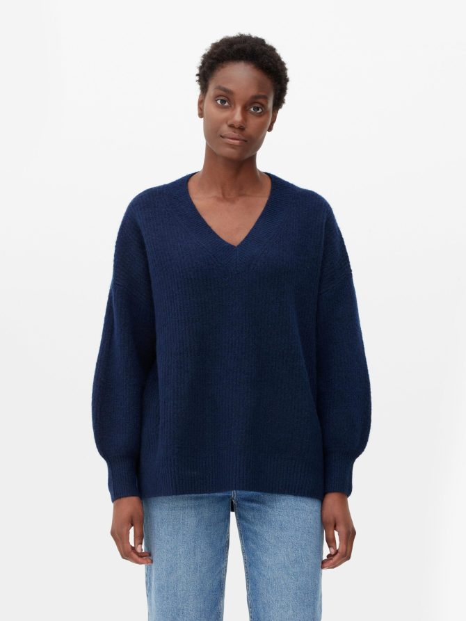 V-neck sweater - Image 2
