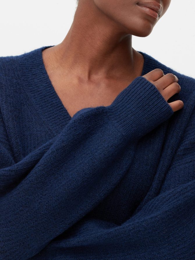 V-neck sweater - Image 3