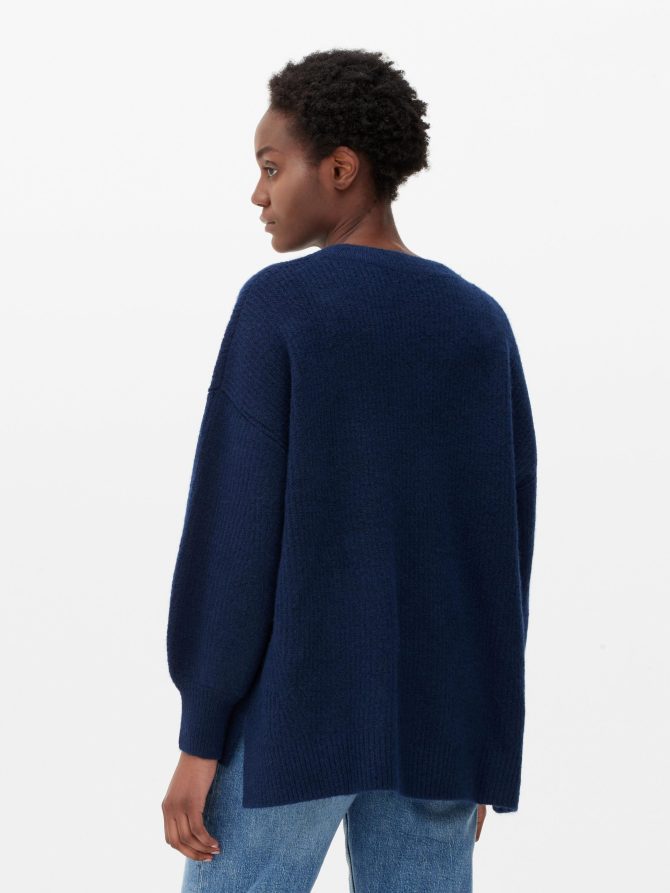 V-neck sweater - Image 4