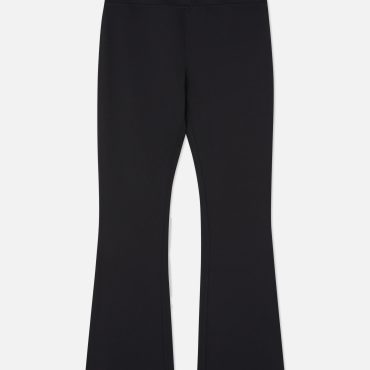 Performance Flared Yoga Leggings