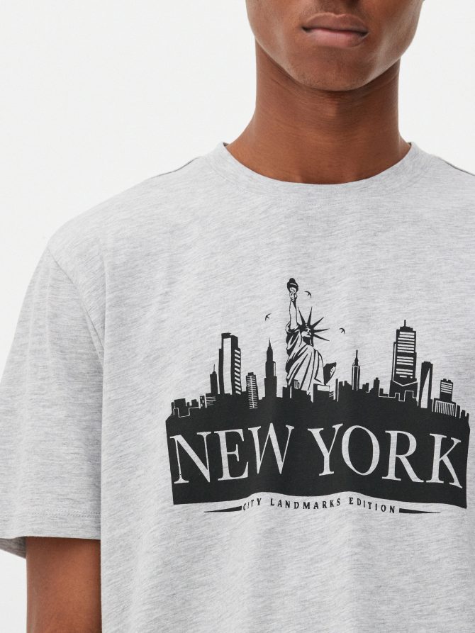 New York Skyline T-Shirt - Image 3