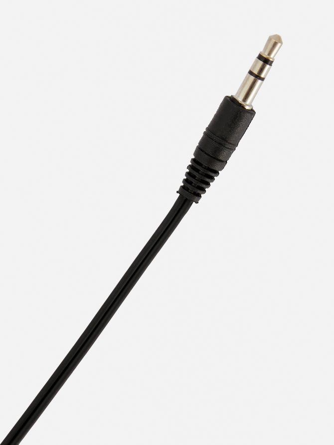 Essential In-Ear Earphones - Image 2