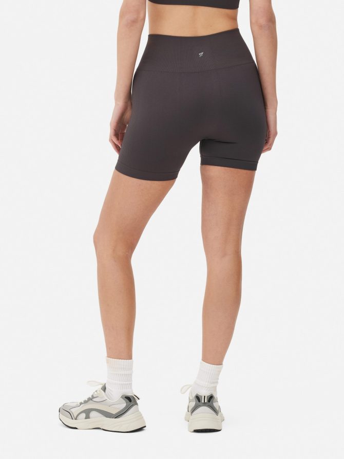 Performance High Waist Shorts - Image 4