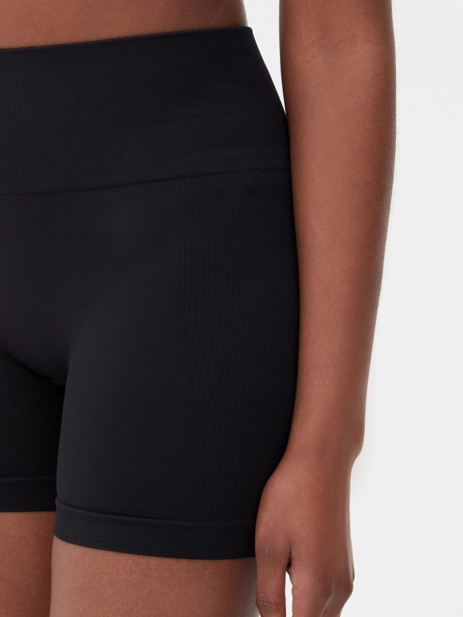 Performance High Waist Shorts - Image 3