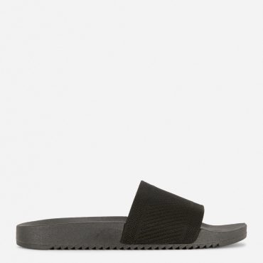 Knitted Pool Slides