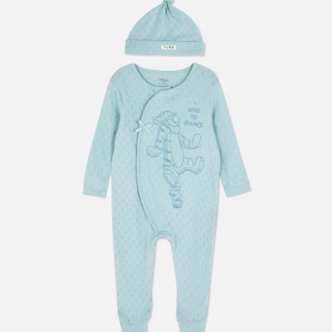 Disney’s Winnie the Pooh Tigger Sleeper & Hat Set