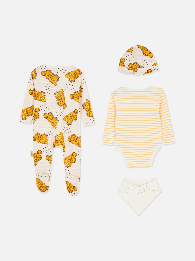 Garfield Starter Clothing Set - Image 2