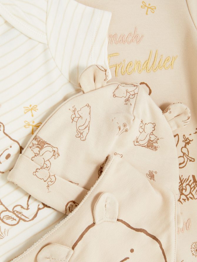 4-Piece Disney’s Winnie the Pooh Starter Set - Image 3
