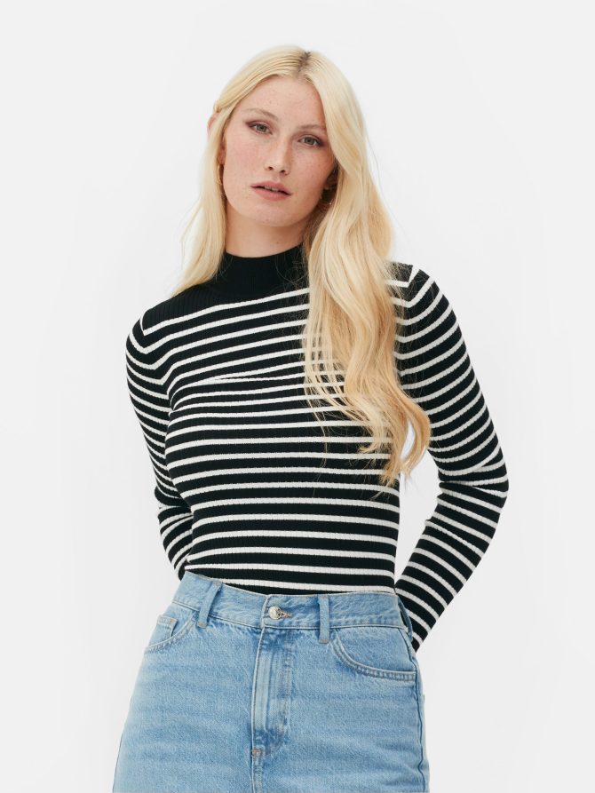 Ribbed High Neck Top - Image 2