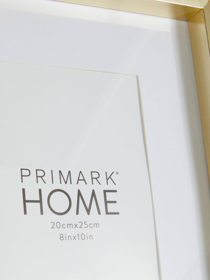 Freestanding Photo Frame - Image 3