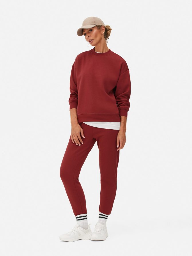 Essential Crew Neck Sweatshirt