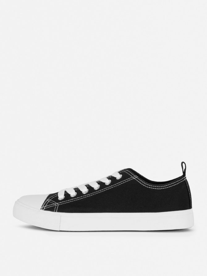 Classic Low-Top Canvas Sneakers - Image 4