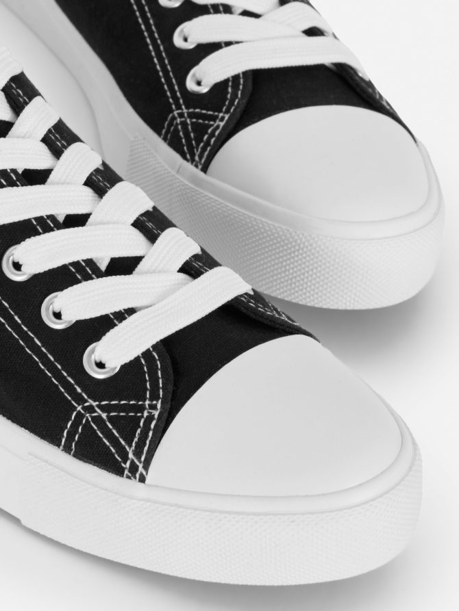 Classic Low-Top Canvas Sneakers - Image 5
