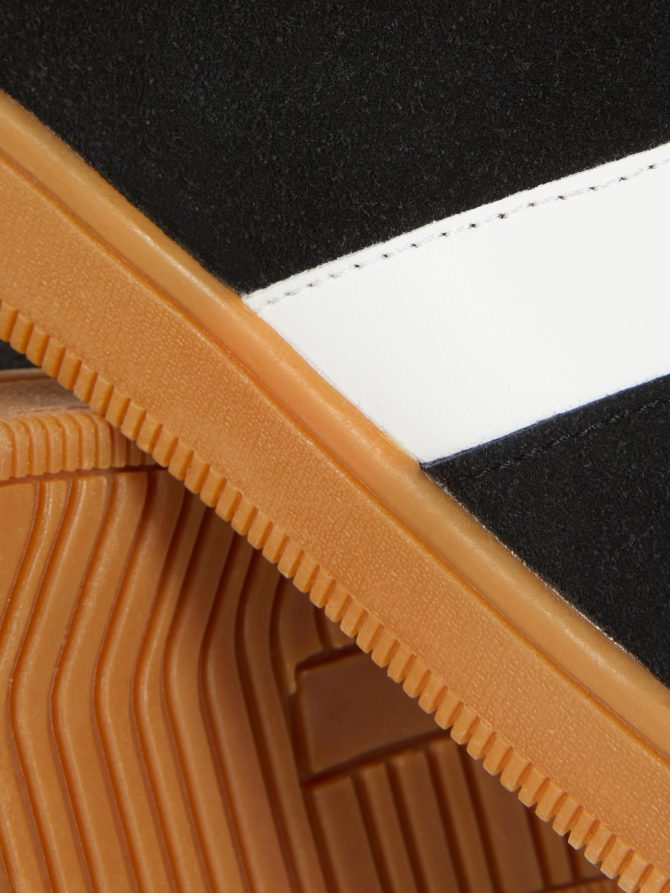 Side Stripe Contrast Sole Sneakers - Image 5