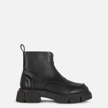 Zip Front Heeled Chelsea Boots