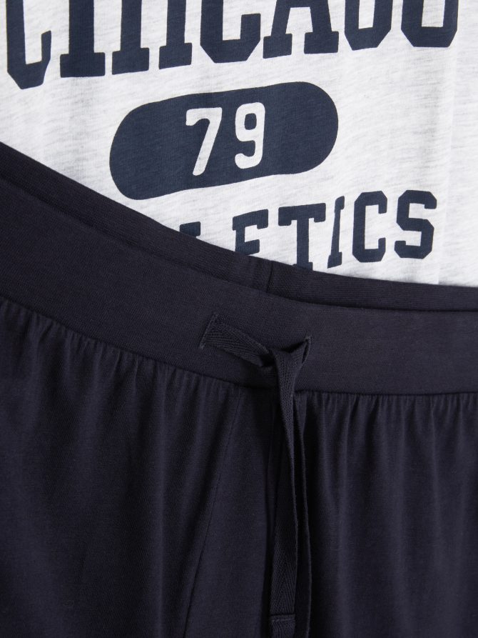 T-Shirt and Pants Pajama Set - Image 2