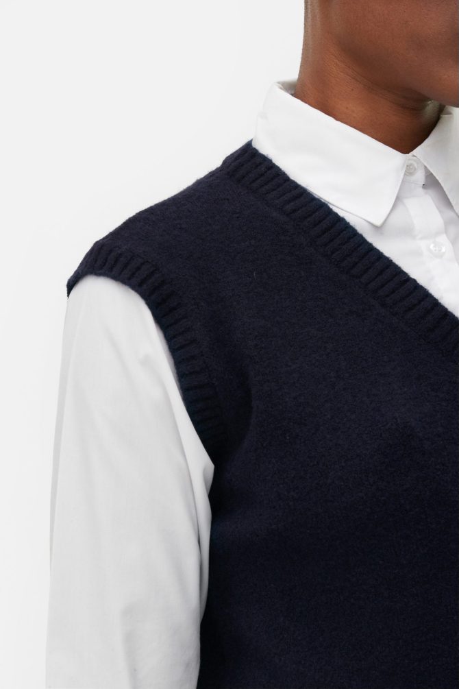 2-in-1 Knit Vest & Shirt - Image 3