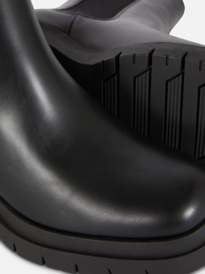 Block Heel Chelsea Boots - Image 5