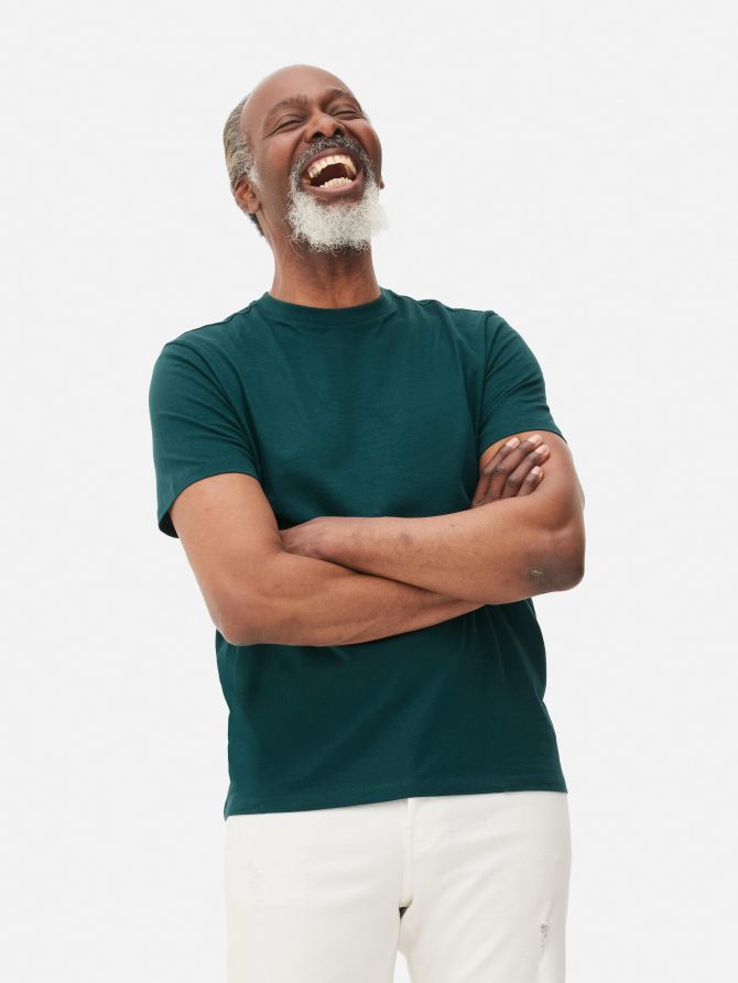 Essential Plain T-shirt - Image 2