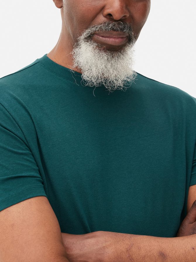 Essential Plain T-shirt - Image 3