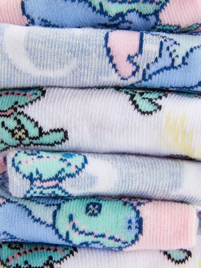 Disney's Lilo and Stitch Sneaker Socks - Image 2