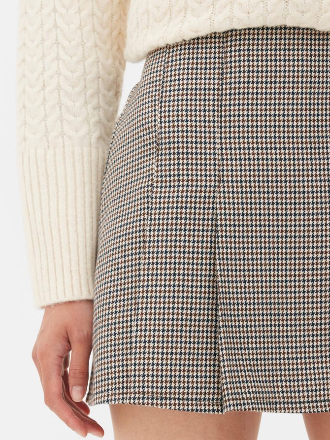Pleated Houndstooth Print Skort - Image 3
