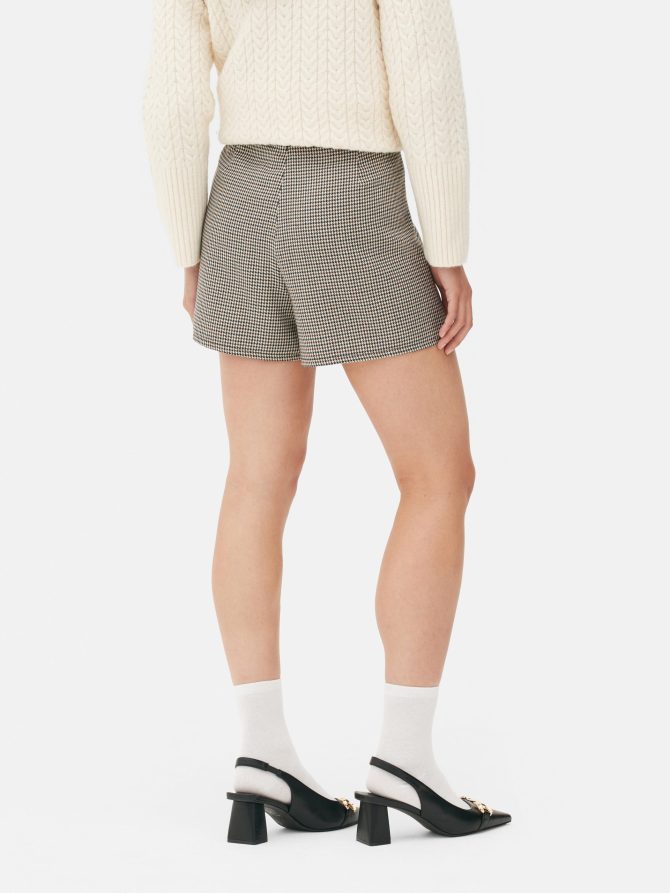 Pleated Houndstooth Print Skort - Image 4
