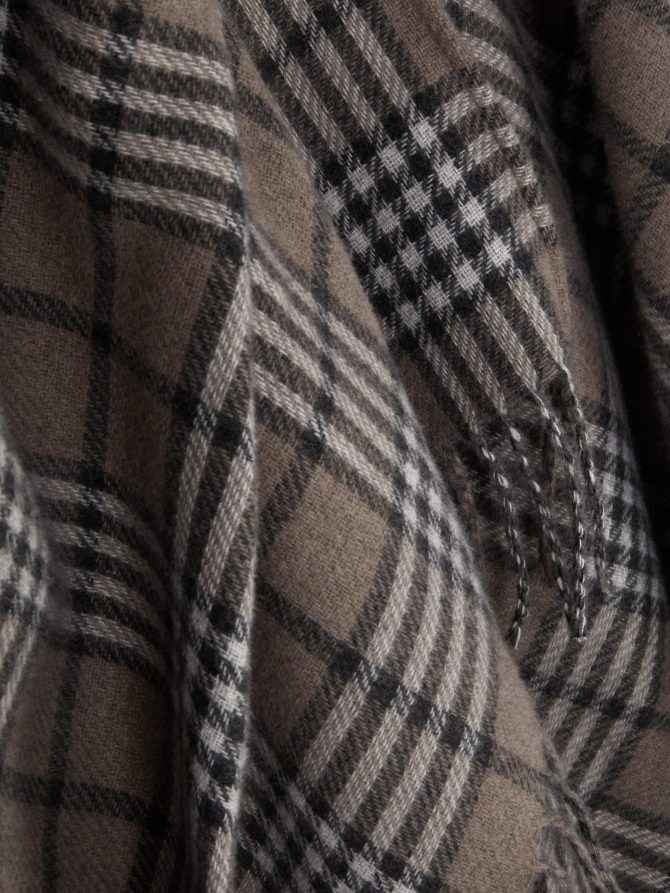 Check Print Cape - Image 2