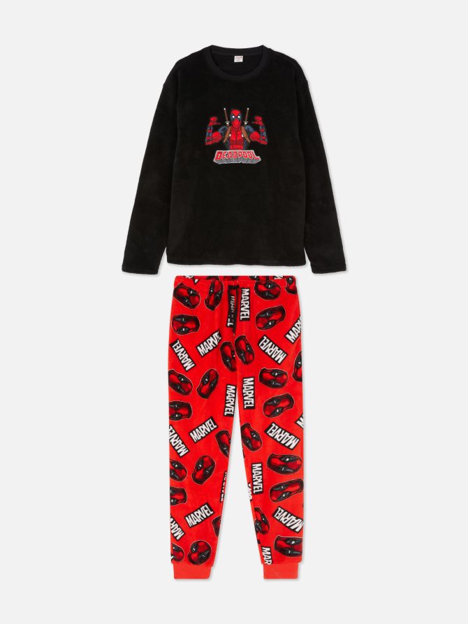 Marvel Deadpool Fleece Pajama Set