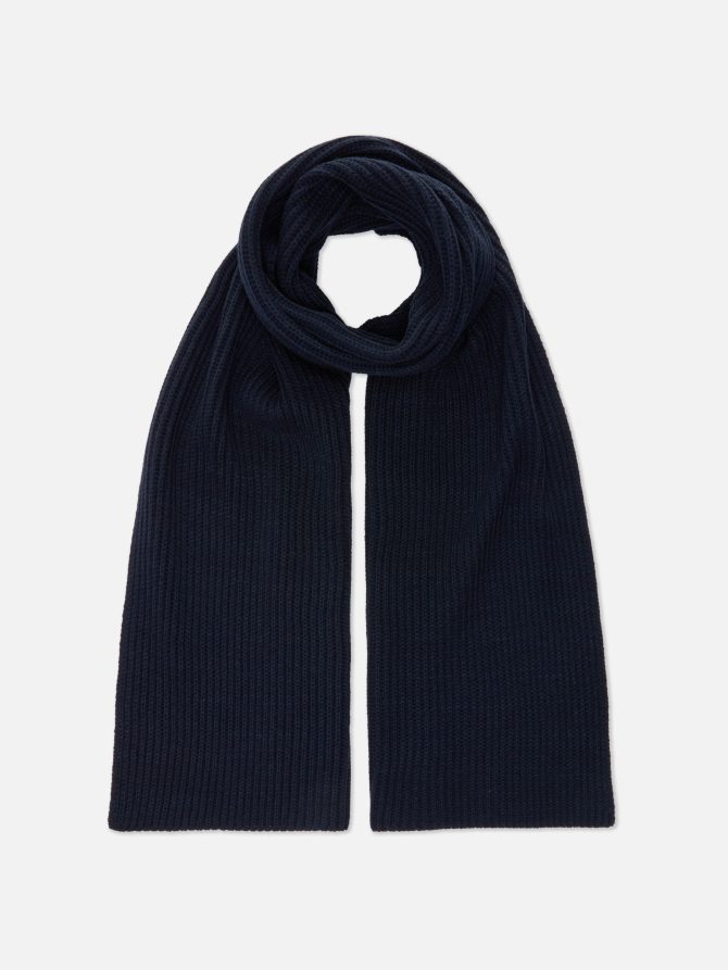 Essential Knit Scarf