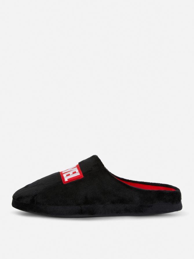Marvel Logo Slippers - Image 4