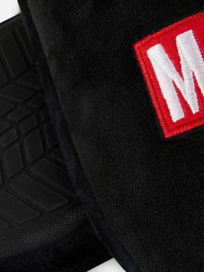 Marvel Logo Slippers - Image 5