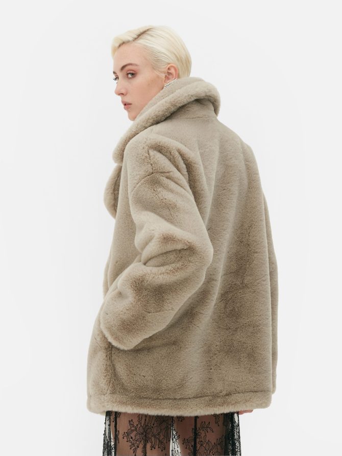 Rita Ora Double-Breasted Faux Fur Coat - Image 4