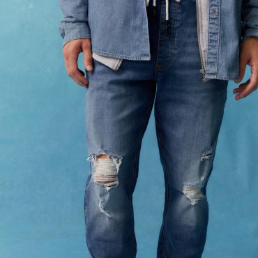 Ripped Cuffed Jogger Jeans