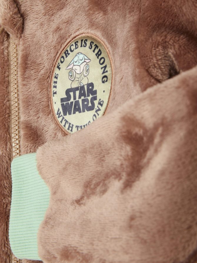 Star Wars Baby Yoda Onesie - Image 5