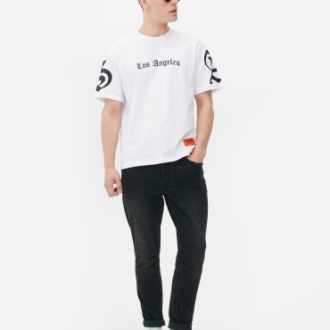 Los Angeles Graphic T-Shirt
