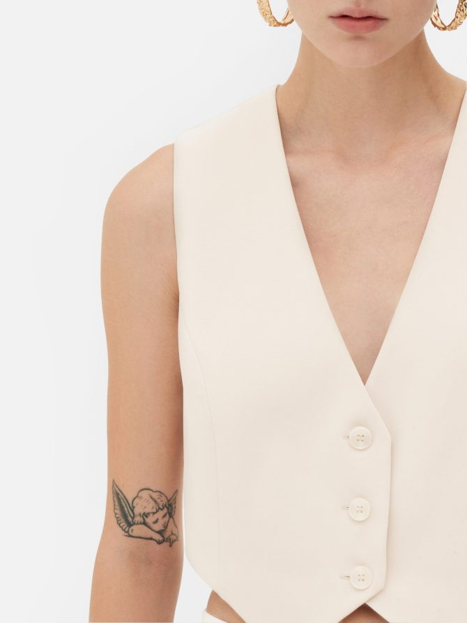 Rita Ora Cropped Vest - Image 4