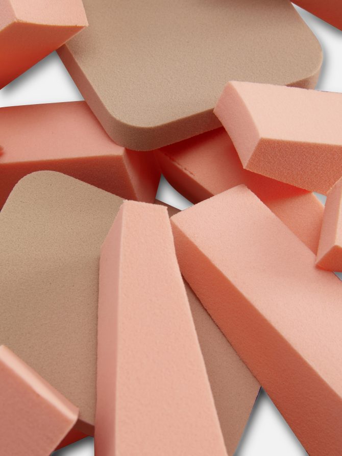25-Pack PS Makeup Sponges - Image 2
