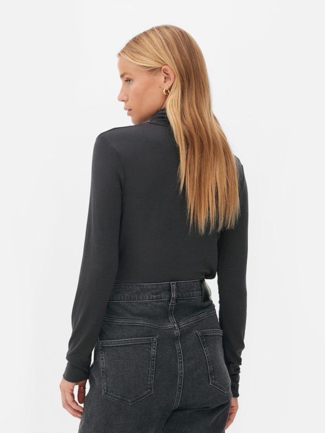 The Edit Turtleneck Sweater - Image 4