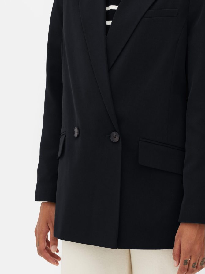 Classic Tailored Blazer - Image 3