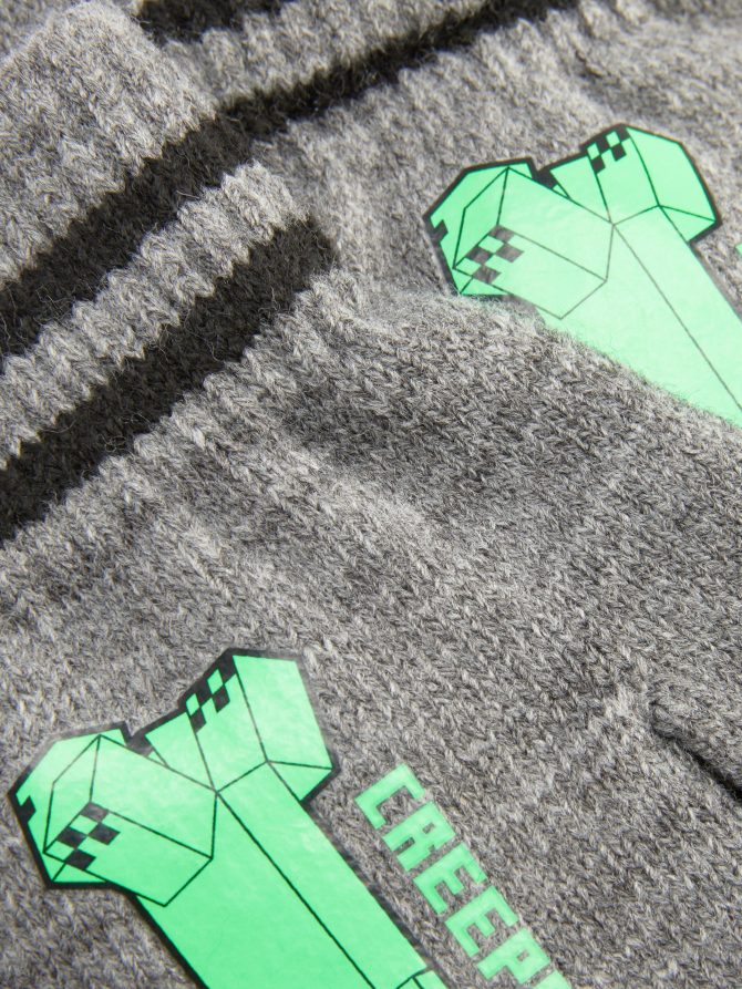 Minecraft Creeper Gloves - Image 2