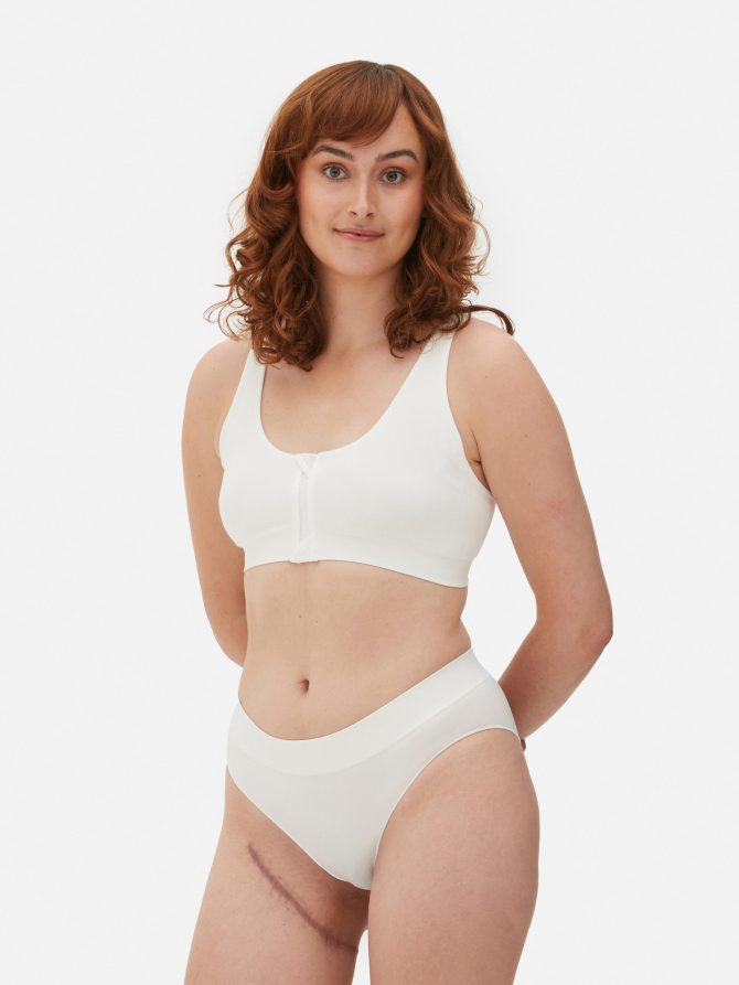 2-Pack Post Surgery Zip-Up Bras - Image 3